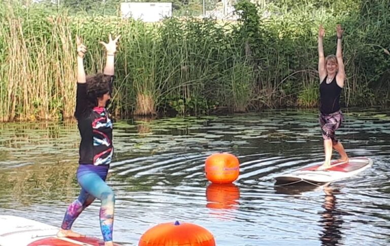 Mehr über den Artikel erfahren SUP Yoga